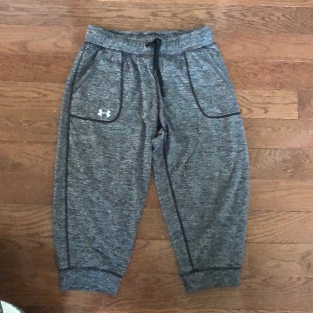 Under Armour heat gear cropped joggers